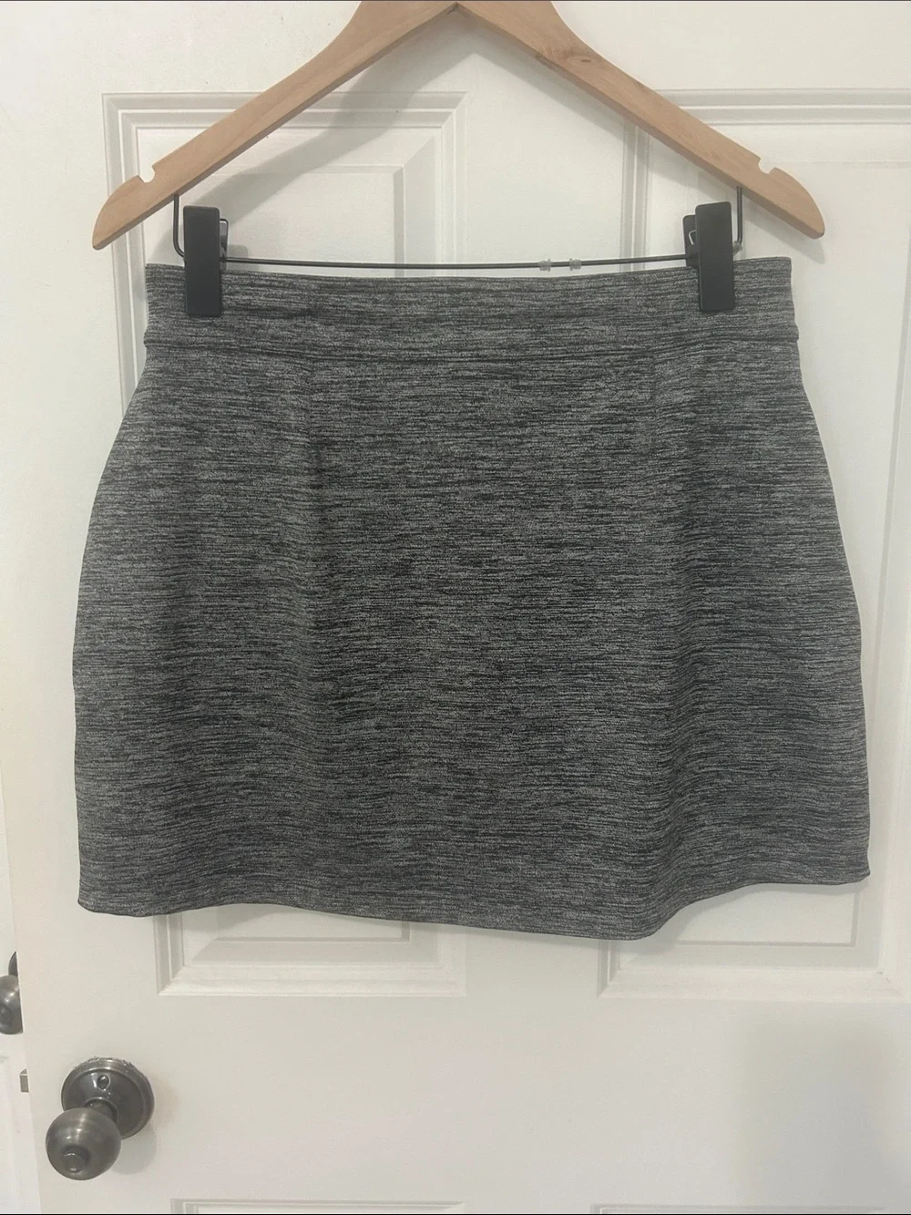 tek gear Drawstring Athletic Mini Skirt size medium black white